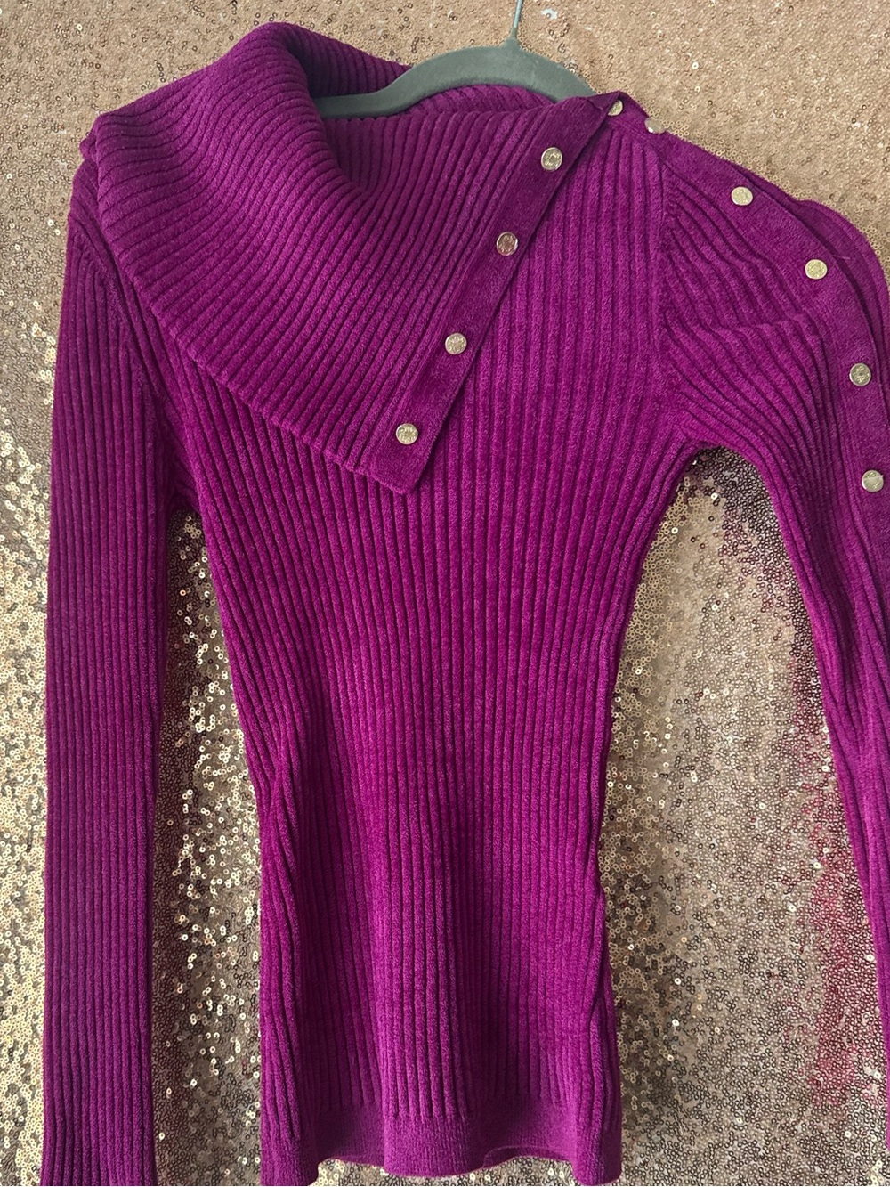 White House Black Market Ribbed Button-Shoulder Sweater in Magenta